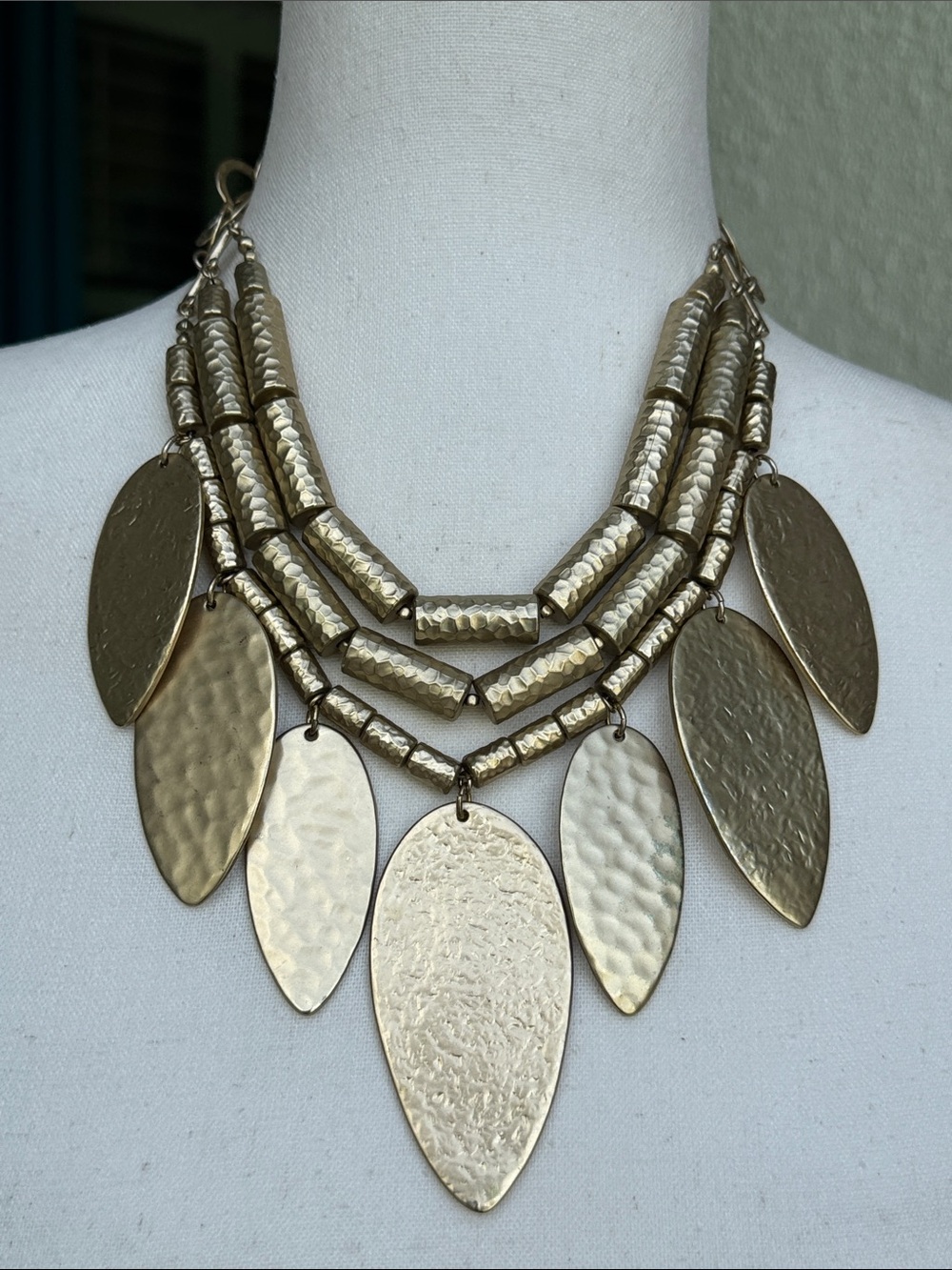 Chico’s adjustable length statement necklace - NWOT